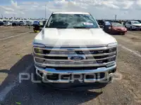 2025 Ford F-250 фото