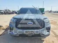 2025 Ford EXPLORER photo