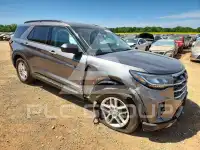 2025 Ford EXPLORER photo