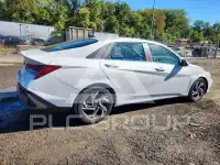 2025 Hyundai Elantra photo