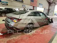 2025 Hyundai Elantra фото