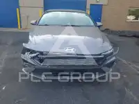 2025 Hyundai Elantra photo