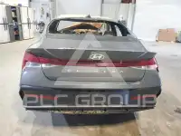 2025 Hyundai Elantra фото