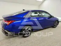 2025 Hyundai Elantra photo