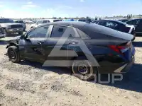 2025 Hyundai Elantra photo