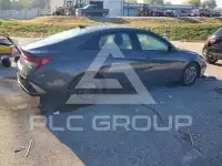 2025 Hyundai Elantra photo