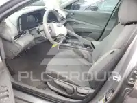 2025 Hyundai Elantra фото