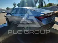 2025 Hyundai Elantra фото