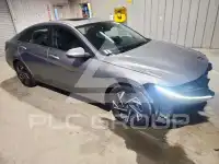 2025 Hyundai Elantra photo