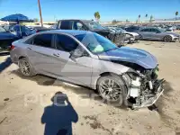 2025 Hyundai Elantra фото