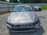 2025 Hyundai Elantra фото