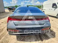 2025 Hyundai Elantra фото