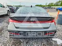 2025 Hyundai Elantra photo