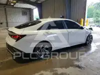 2025 Hyundai Elantra photo