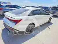 2025 Hyundai Elantra фото