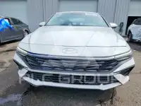 2025 Hyundai Elantra фото