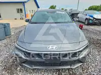 2025 Hyundai Elantra photo