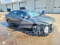 2025 Hyundai Elantra photo