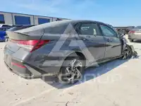 2025 Hyundai Elantra photo