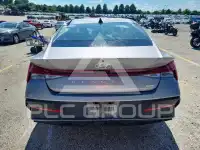 2025 Hyundai Elantra фото