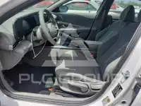 2025 Hyundai Elantra photo