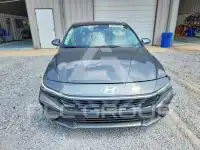 2025 Hyundai Elantra фото