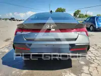 2025 Hyundai Elantra photo