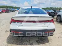 2025 Hyundai Elantra фото