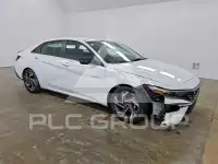 2025 Hyundai Elantra photo