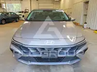 2025 Hyundai Elantra фото
