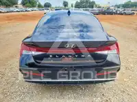 2025 Hyundai Elantra фото