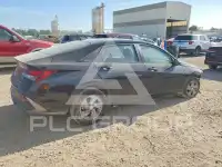 2025 Hyundai Elantra photo