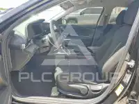 2025 Hyundai Elantra photo