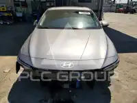 2025 Hyundai Elantra photo