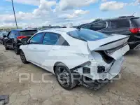 2025 Hyundai Elantra photo