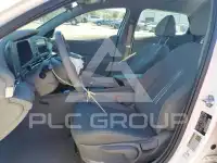 2025 Hyundai Elantra фото