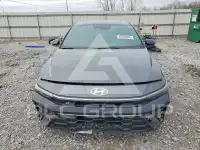 2025 Hyundai Elantra photo