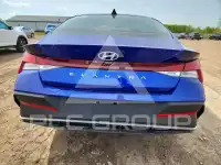 2025 Hyundai Elantra фото