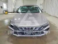 2025 Hyundai Elantra фото