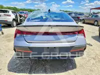 2025 Hyundai Elantra фото