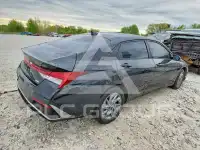 2025 Hyundai Elantra photo