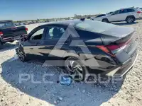 2025 Hyundai Elantra photo