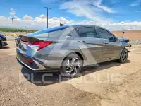 2025 Hyundai Elantra photo