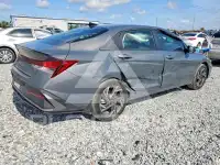 2025 Hyundai Elantra фото