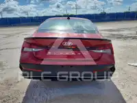 2025 Hyundai Elantra фото