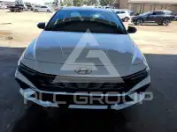 2025 Hyundai Elantra photo