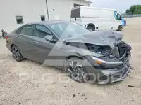 2025 Hyundai Elantra photo