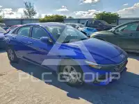 2025 Hyundai Elantra фото
