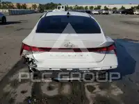 2025 Hyundai Elantra photo