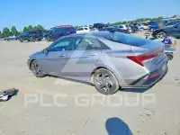 2025 Hyundai Elantra фото